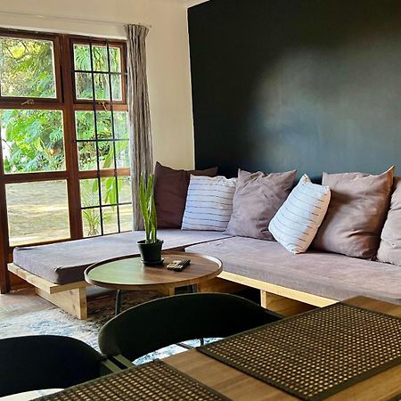 Loerieroep Estate - Mountainview Selfcatering Accommodation Nelspruit 内尔斯普雷特 外观 照片